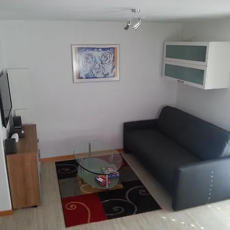 Opal Apartment *